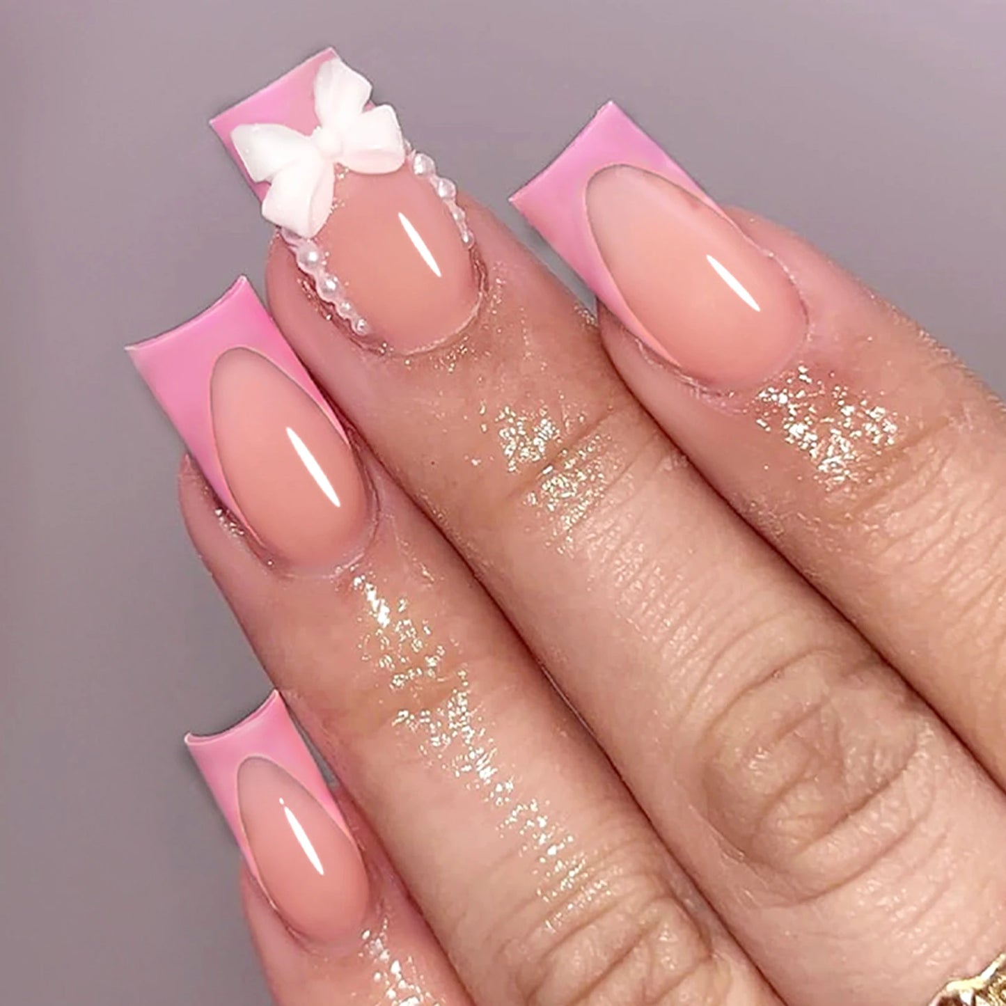 24pcs White French Press-On Nails – 3D Bowknot Design, Full Cover Wearable Set for Women