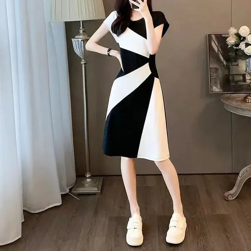 Elegant French Style Summer Dress – Slim Fit, Mid-Calf Length