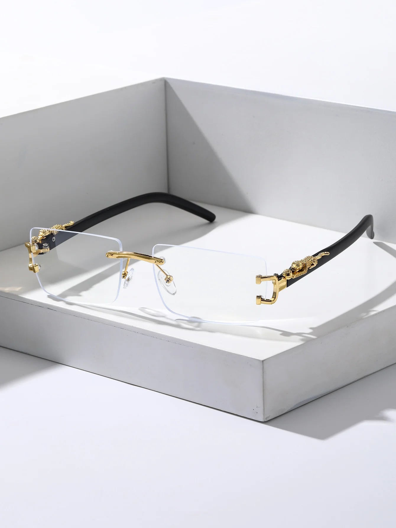 Premium Frameless Rectangular Sunglasses – Lightweight, Modern Design for Daily Wear