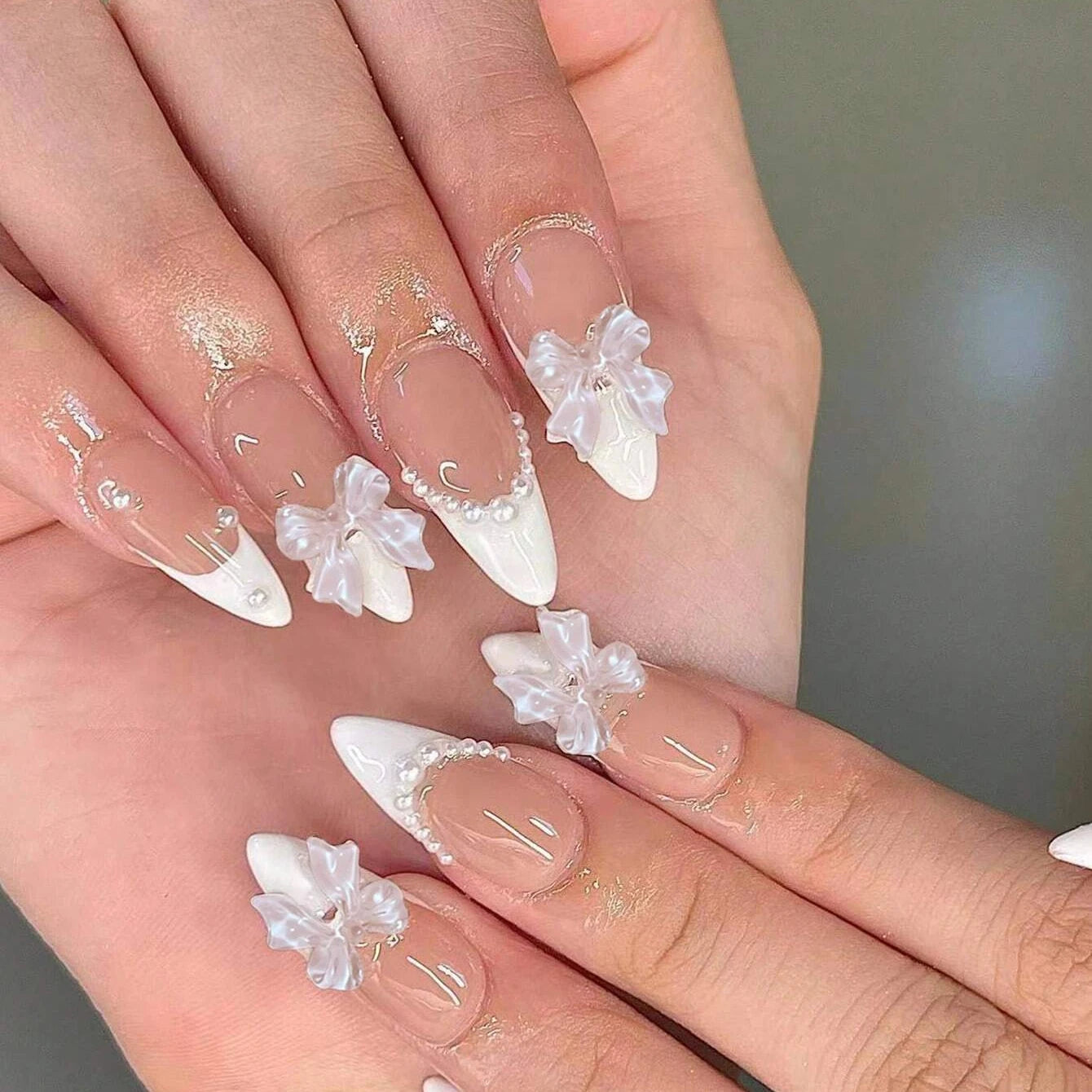 24pcs Square Press–On Nails – White French Tips with Cute Bride Heart Design, Y2K Style