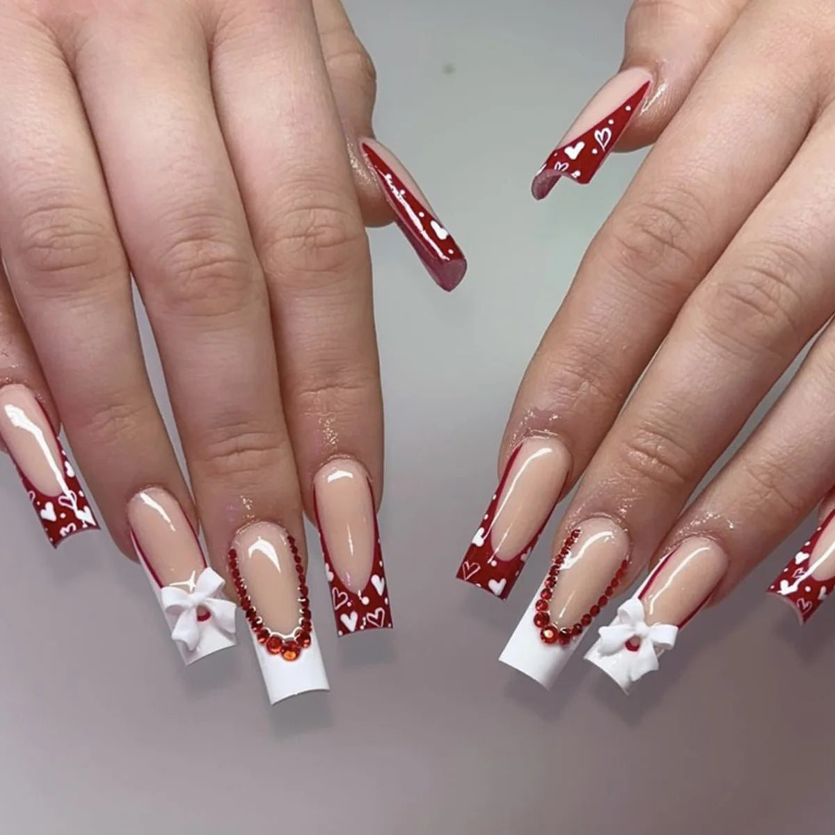 24pcs White French Press-On Nails – 3D Bowknot Design, Full Cover Wearable Set for Women