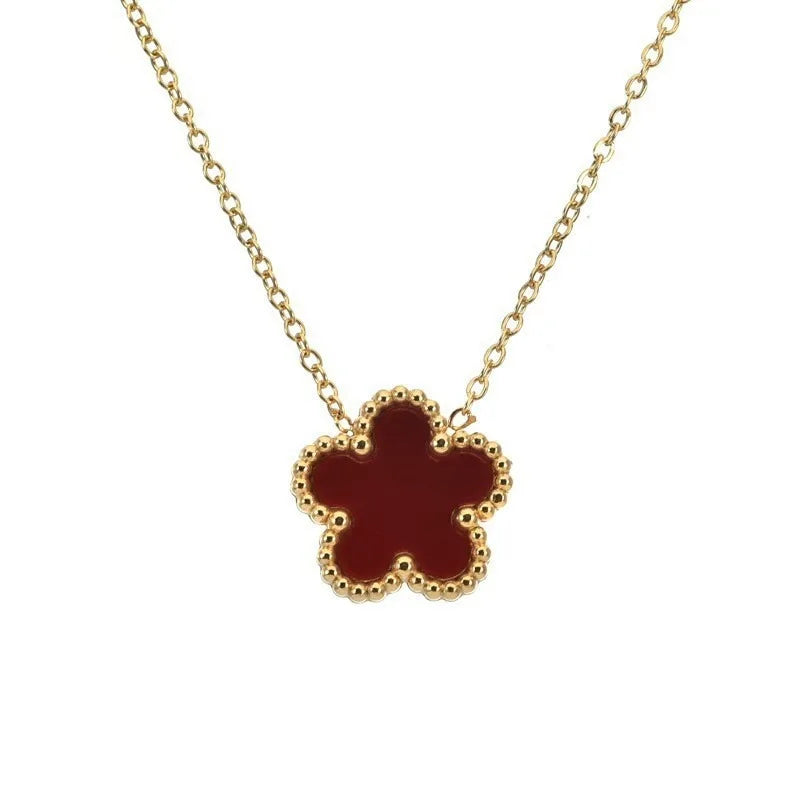 Elegant Five-Leaf Clover Pendant Necklace – Polished Stainless Steel, Symbol of Timeless Luck