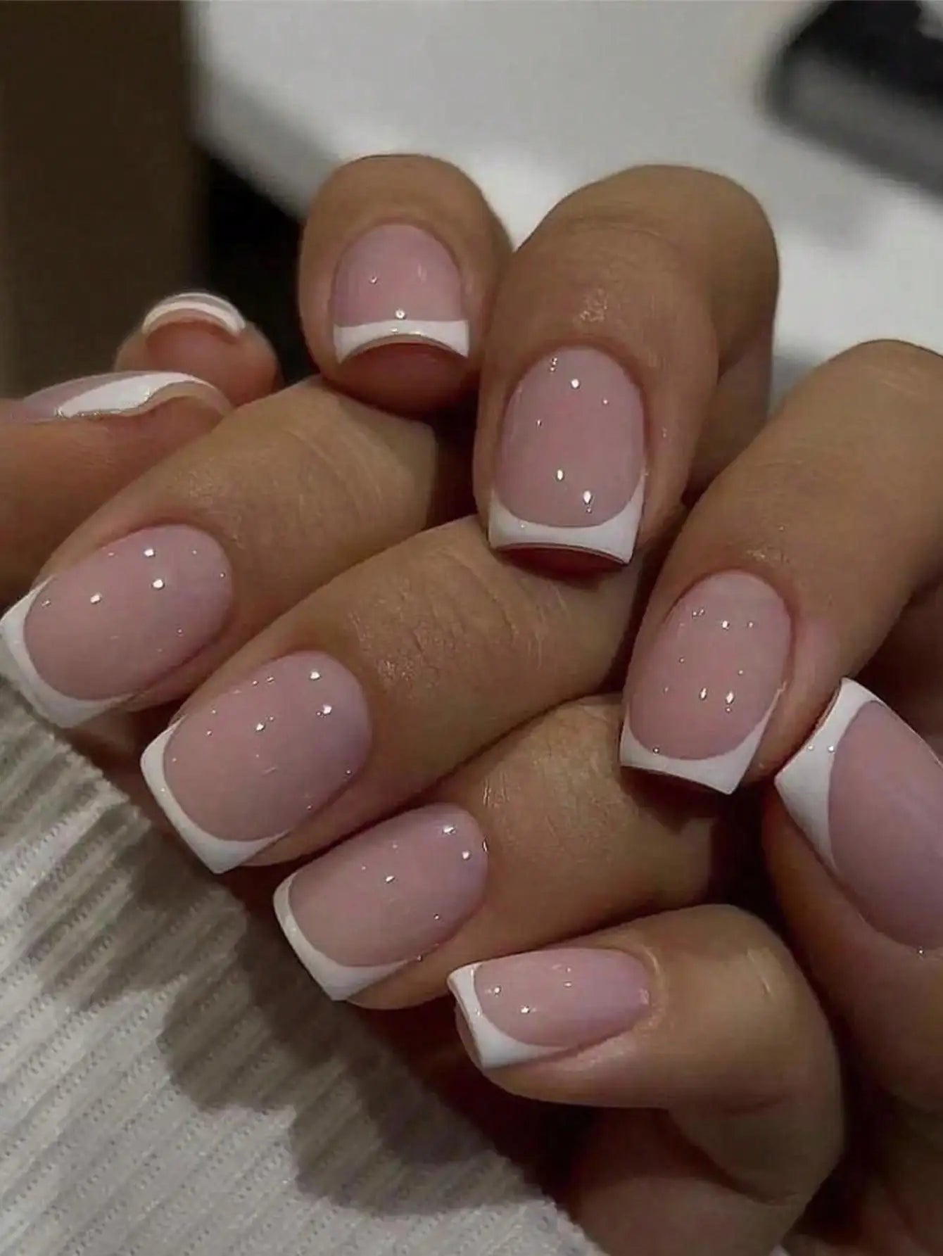 24pcs Square Press–On Nails – White French Tips with Cute Bride Heart Design, Y2K Style