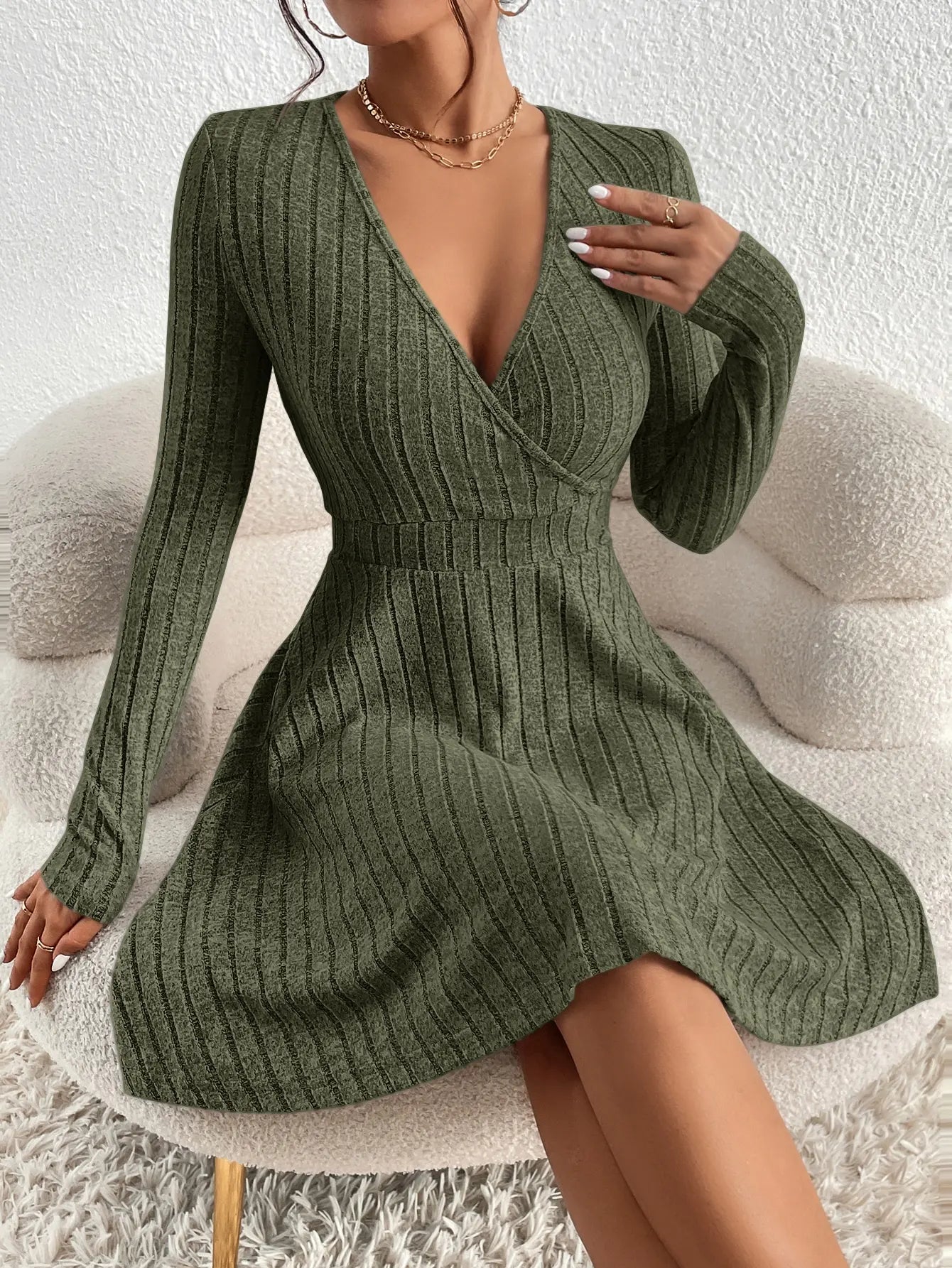 Women’s Knit A-Line Dress – Elegant V-Neck Fit for Autumn/Winter