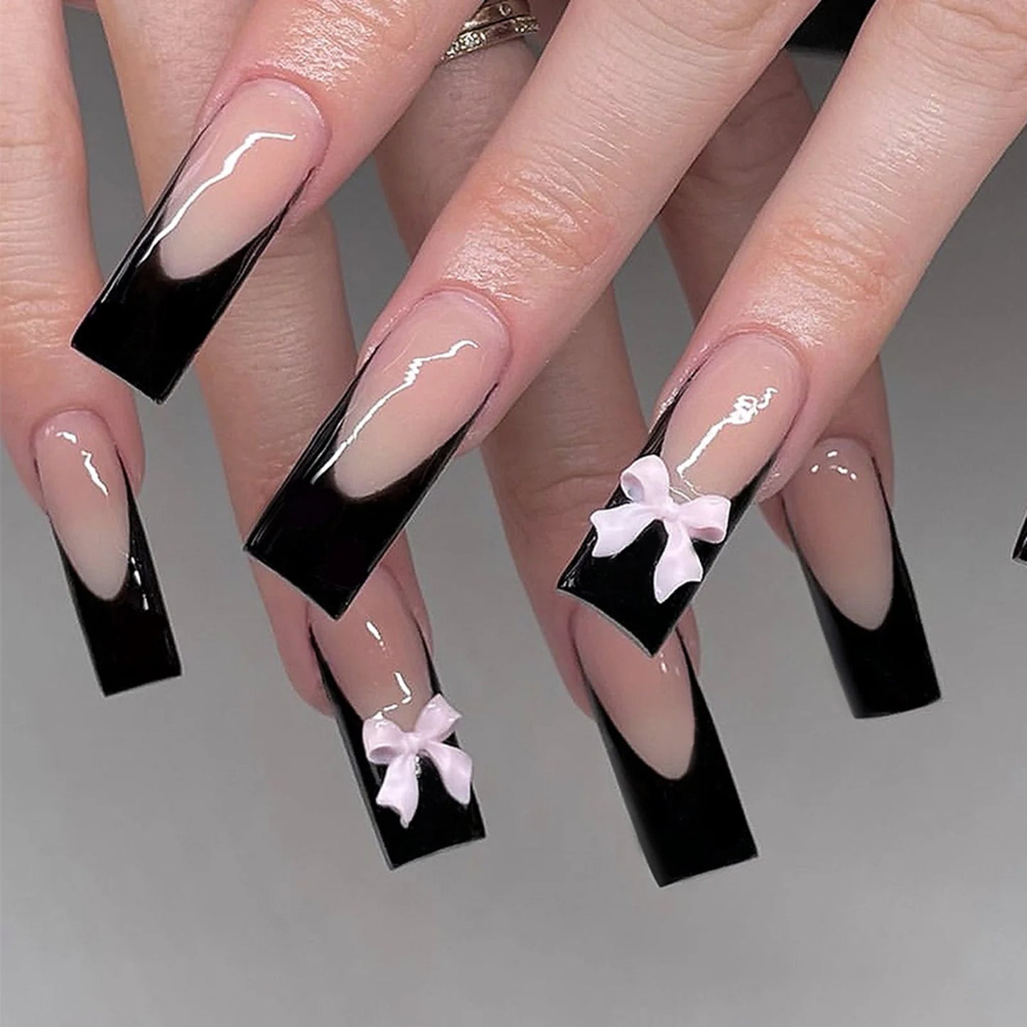 24pcs White French Press-On Nails – 3D Bowknot Design, Full Cover Wearable Set for Women