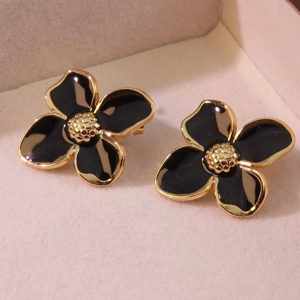 Cazador Flower Stud Earrings – 2-Piece Stainless Steel Set, Elegant Party & Wedding Jewelry