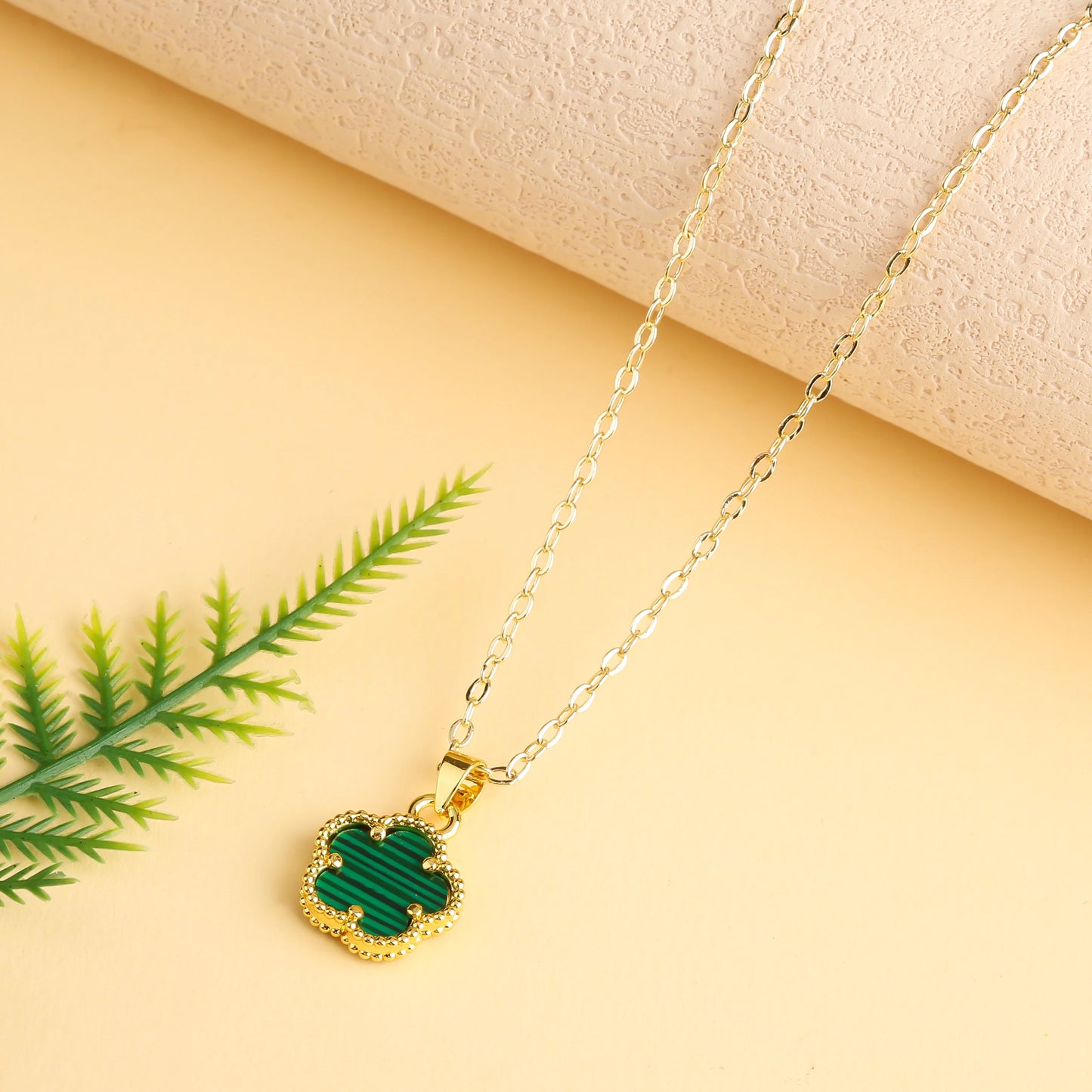 Elegant Five-Leaf Clover Jewelry Set – Gold-Tone Necklace and Earrings, Shiny Finish for Bridal and Luxury Gifting