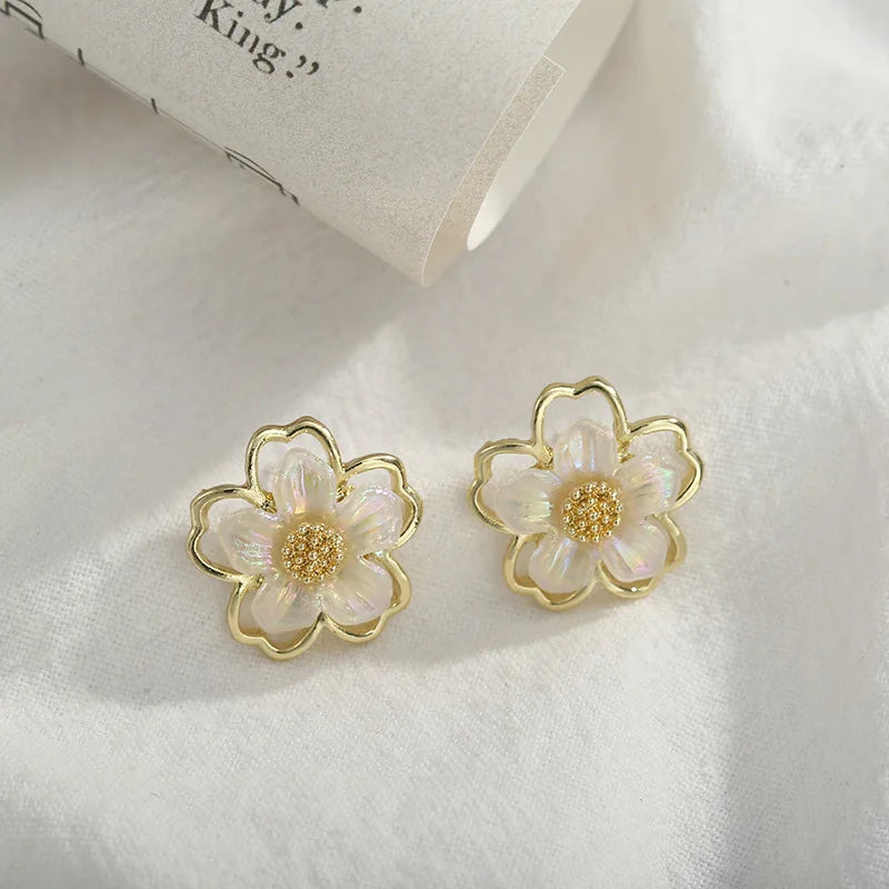 White Flower Stud Earrings – Gold-Tone Acrylic, Elegant Party & Wedding Jewelry
