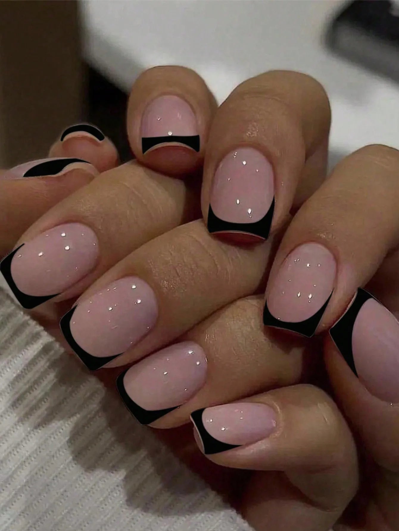 24pcs Almond Press–On Nails – Wine Red High Saturation, Korean Style for Valentine’s Day
