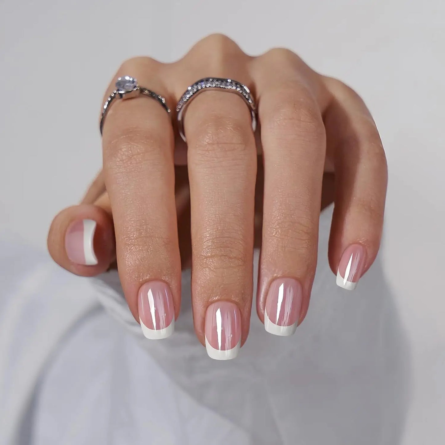 24pcs Square Press–On Nails – White French Tips with Cute Bride Heart Design, Y2K Style