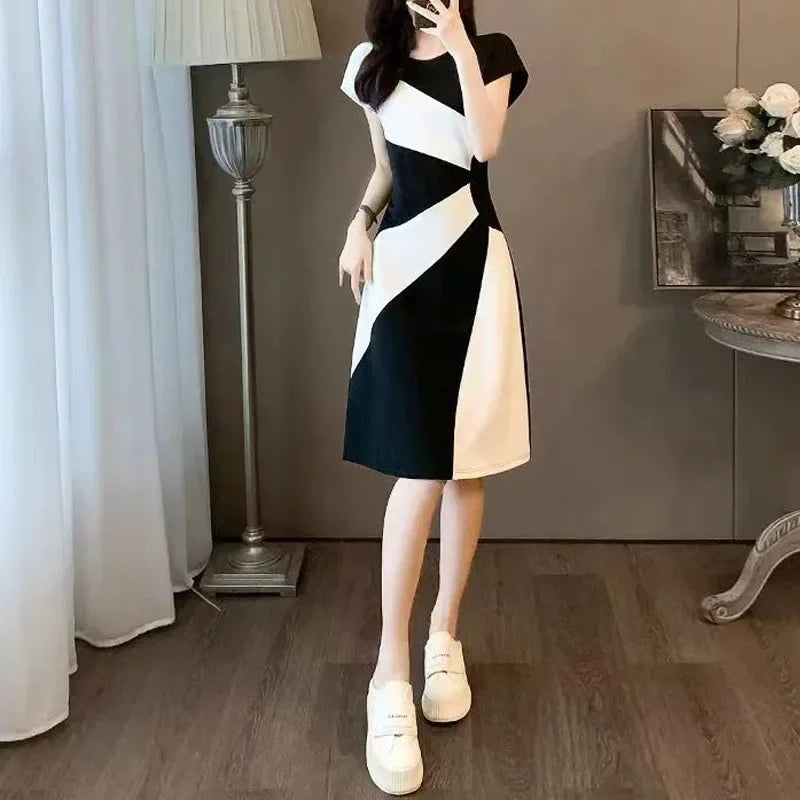 Elegant French Style Summer Dress – Slim Fit, Mid-Calf Length