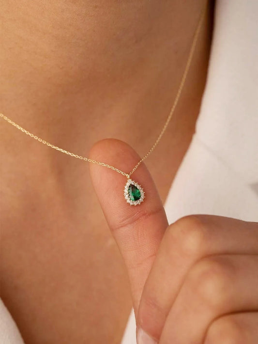 Water Drop Zircon Pendant Necklace – Inlaid Zircon on Polished Stainless Steel, Designed for Elegant Occasions