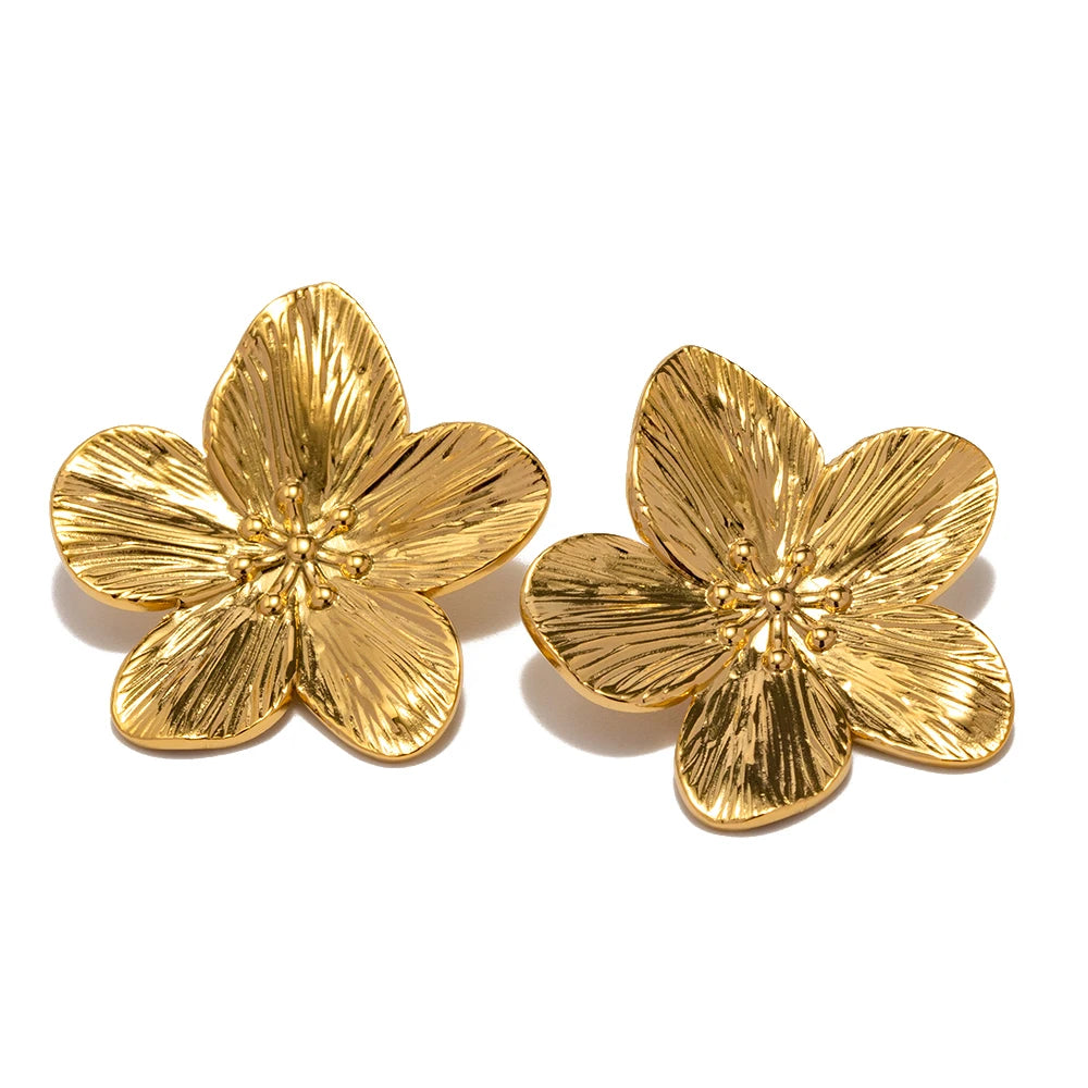 Uworld Vintage Flower Stud Earrings – 18K Gold-Plated Stainless Steel, Hypoallergenic Luxury Design