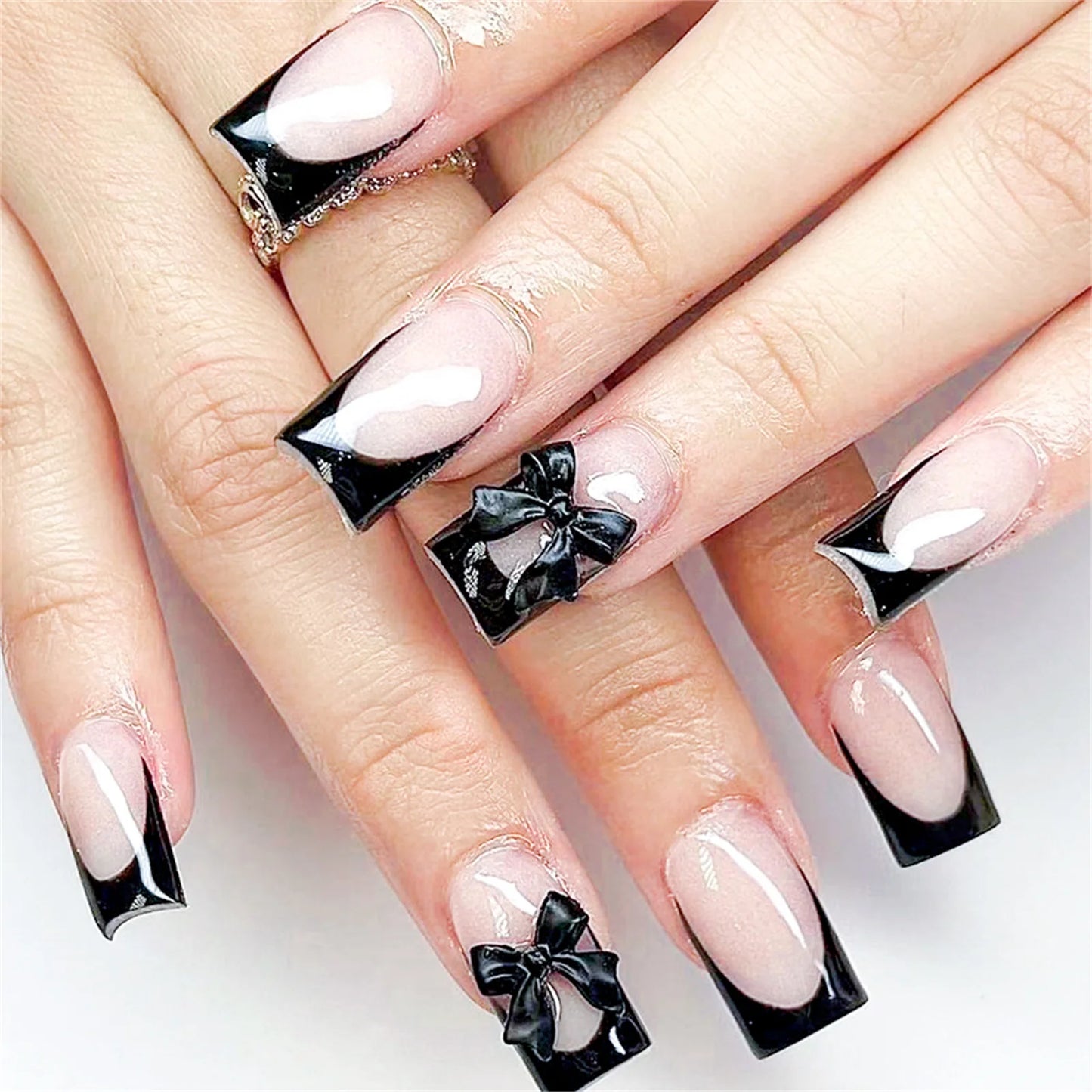 24pcs White French Press-On Nails – 3D Bowknot Design, Full Cover Wearable Set for Women